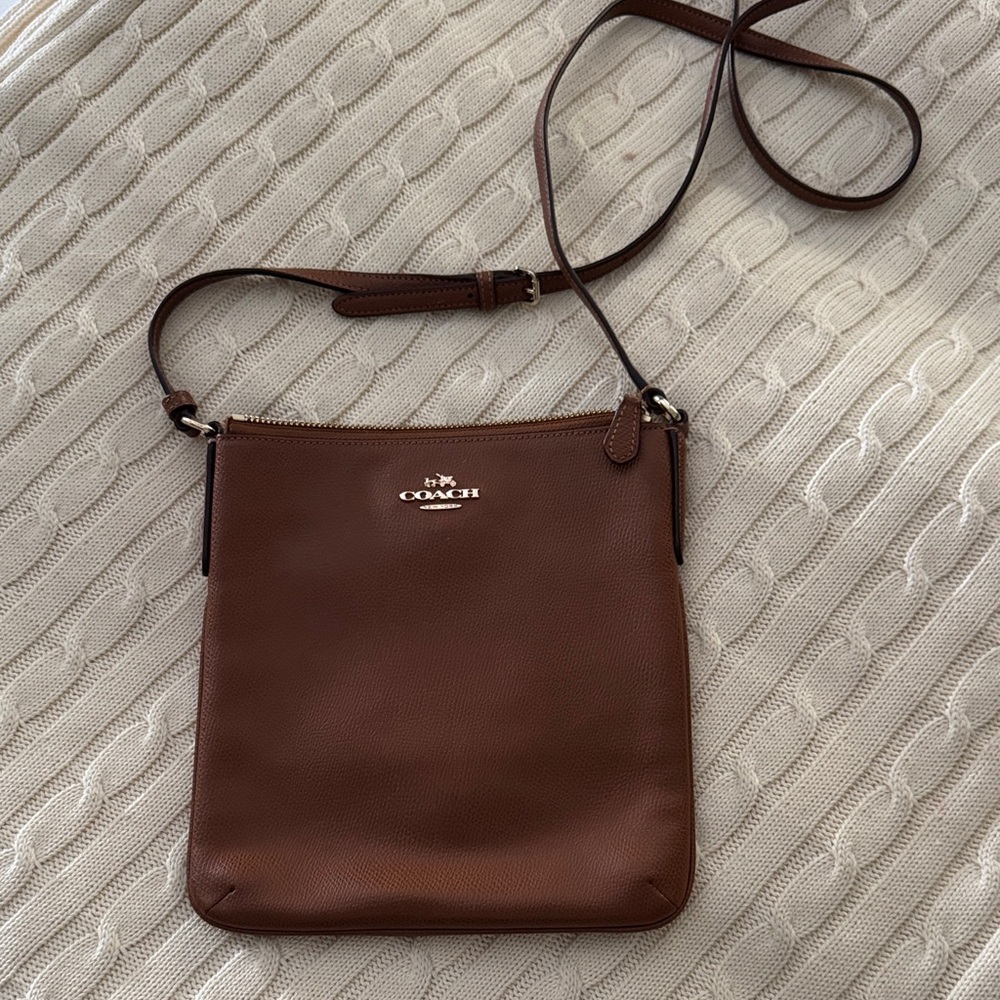 Coach Vintage North South Leather Crossbody Bag EUC